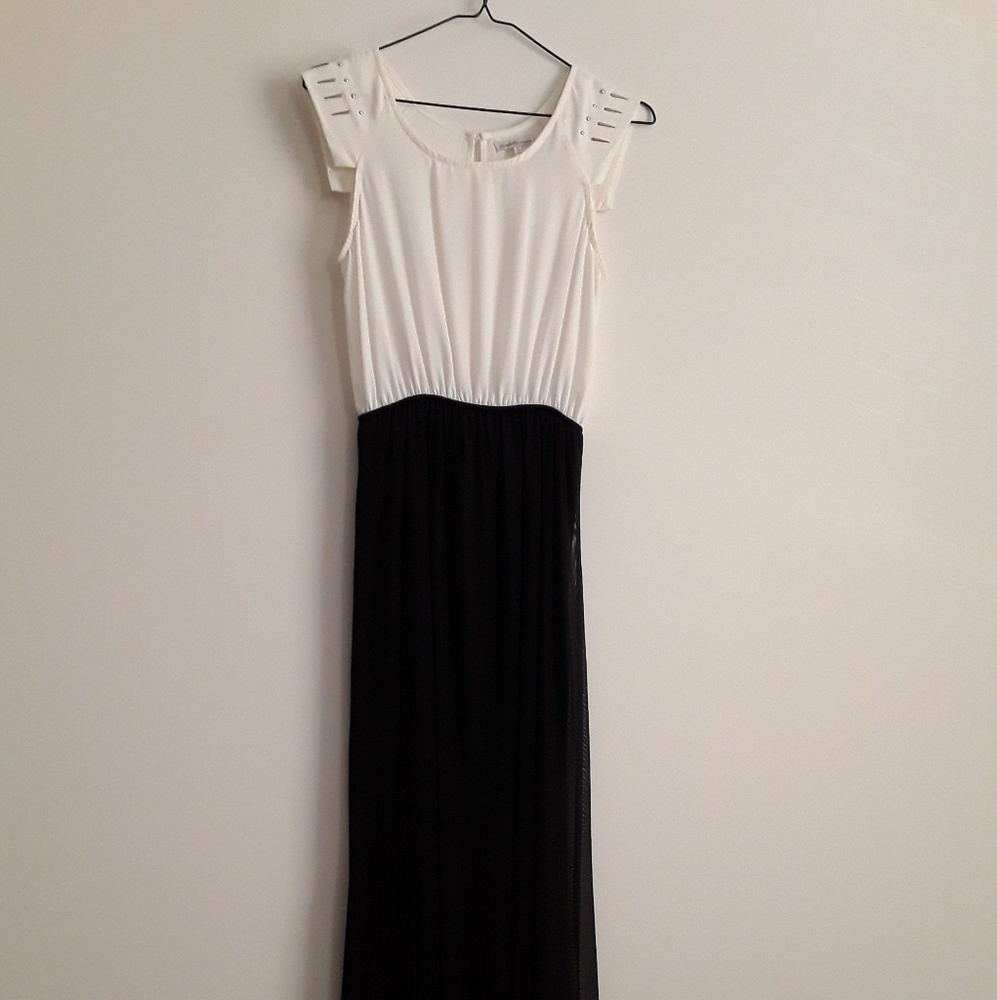 Charlotte Russe black and white maxi dress